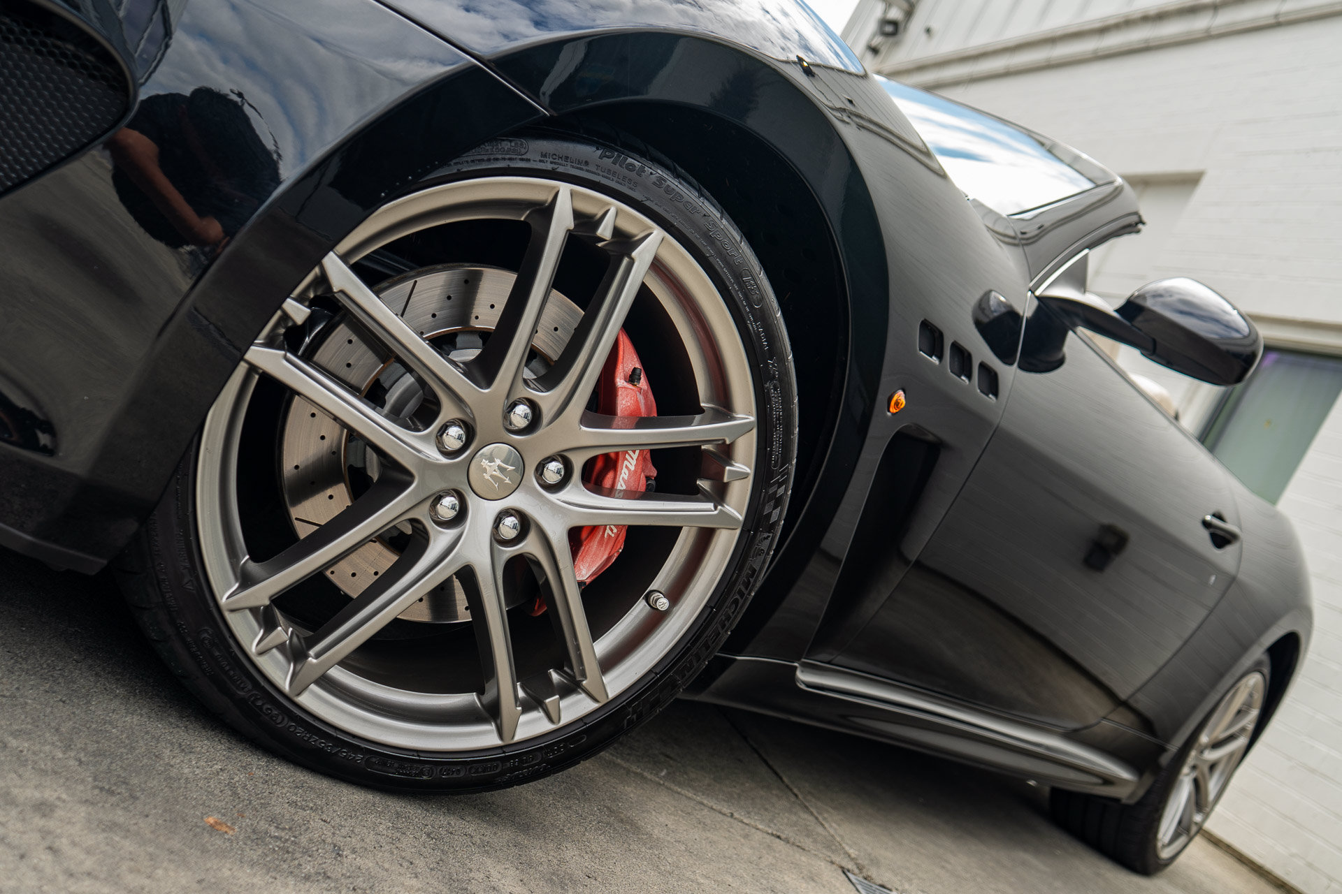 Used 2013 Maserati GranTurismo Sport RWD image 4