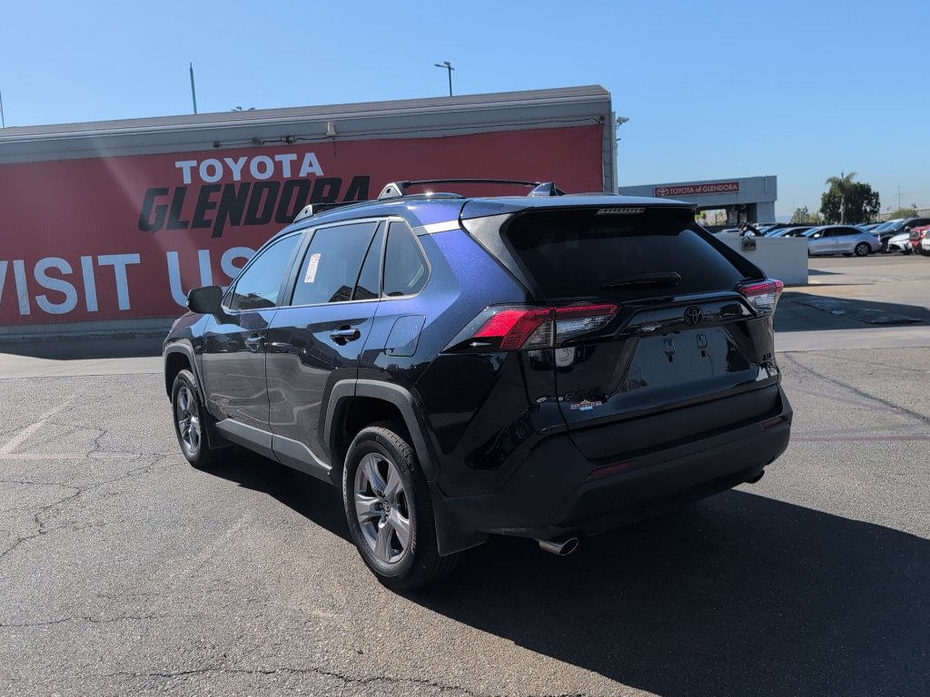 Certified 2025 Toyota RAV4 XLE FWD image 7