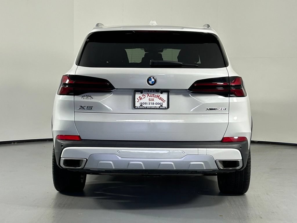 Used 2024 BMW X5 xDrive40i w/ Premium Package AWD/4WD image 7