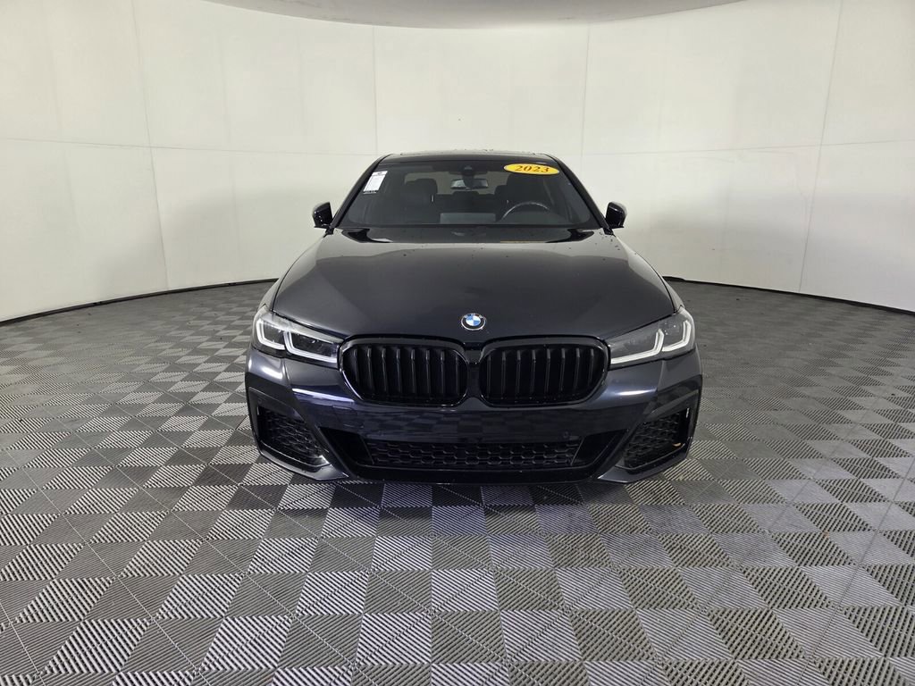 Used 2023 BMW 530i w/ M Sport Package image 3