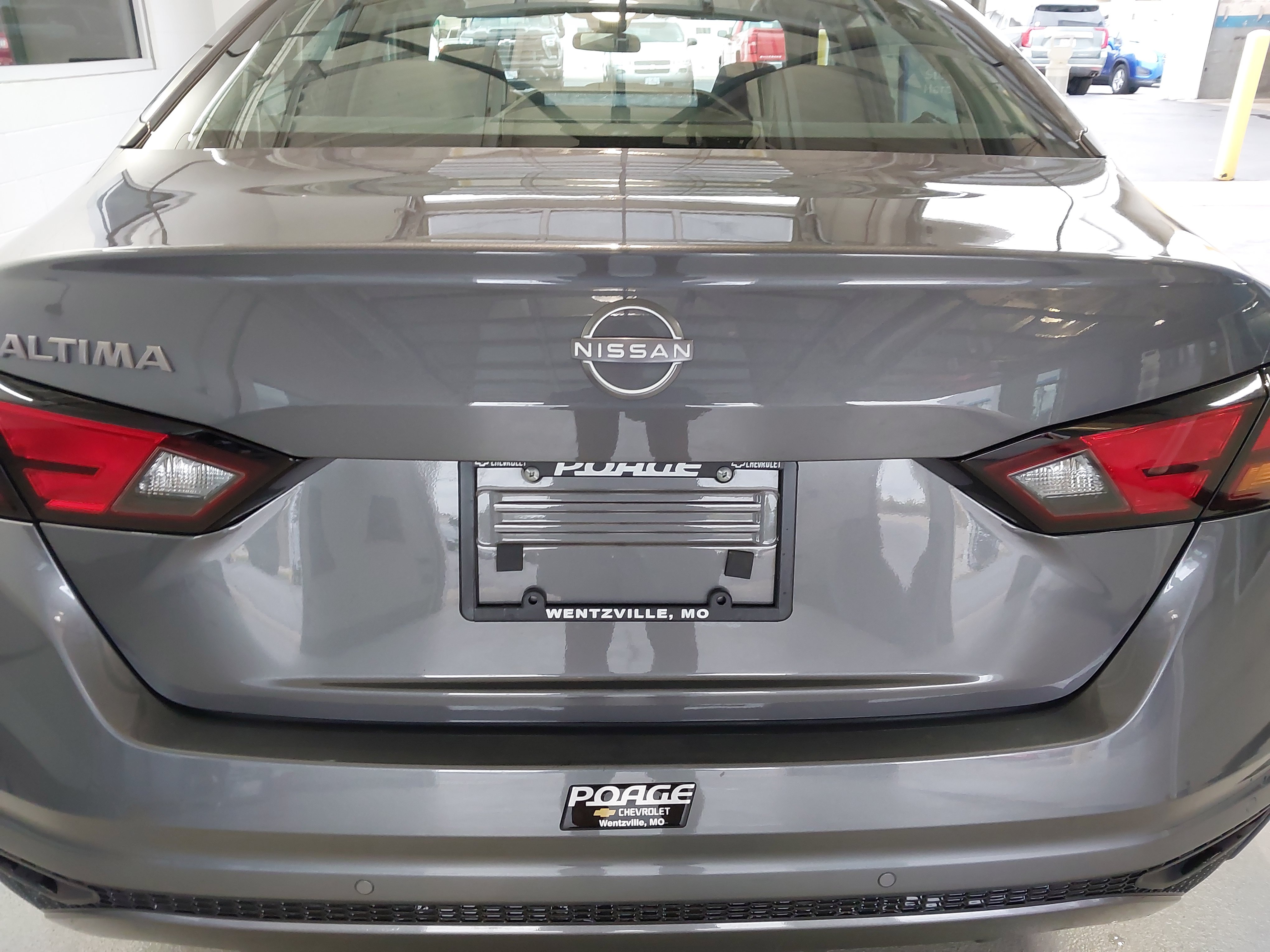 Used 2025 Nissan Altima 2.5 SV FWD image 34