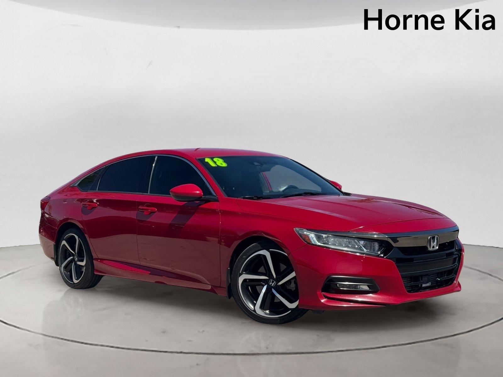 Used 2018 Honda Accord Sport image 2