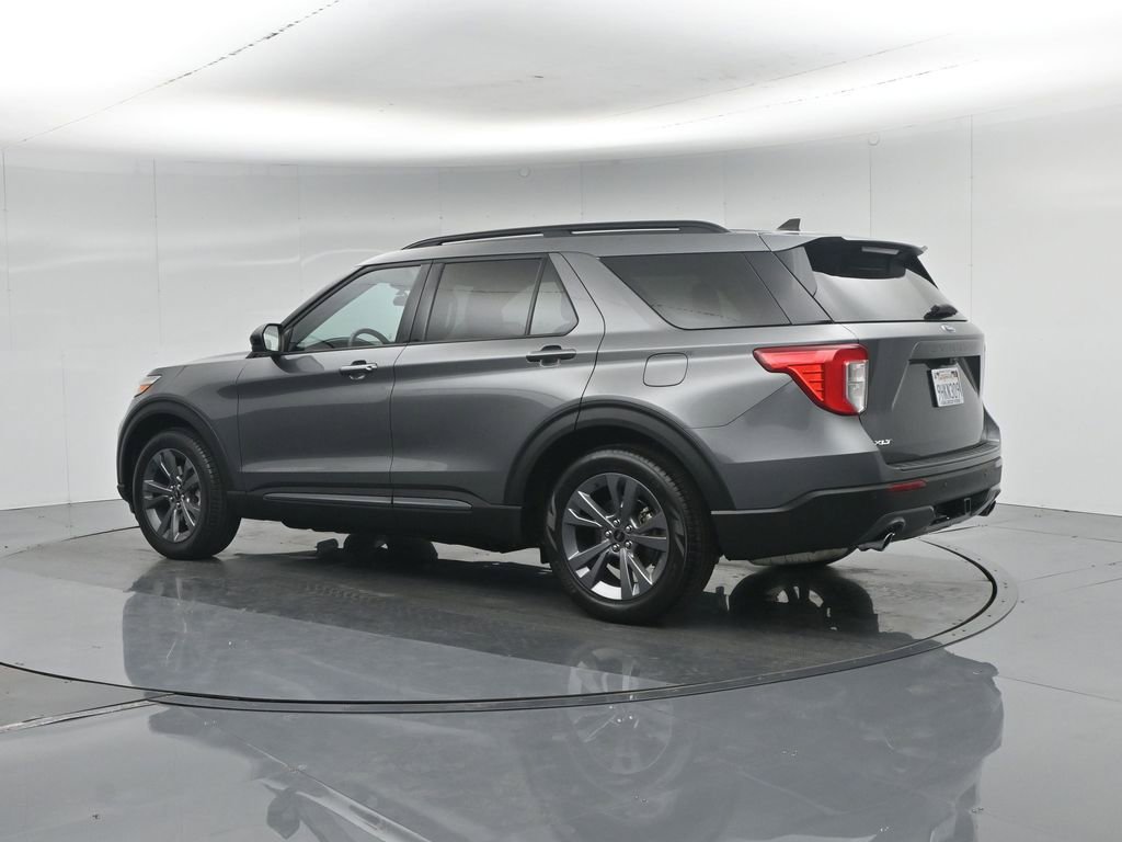 Used 2023 Ford Explorer XLT w/ Equipment Group 202A RWD image 7