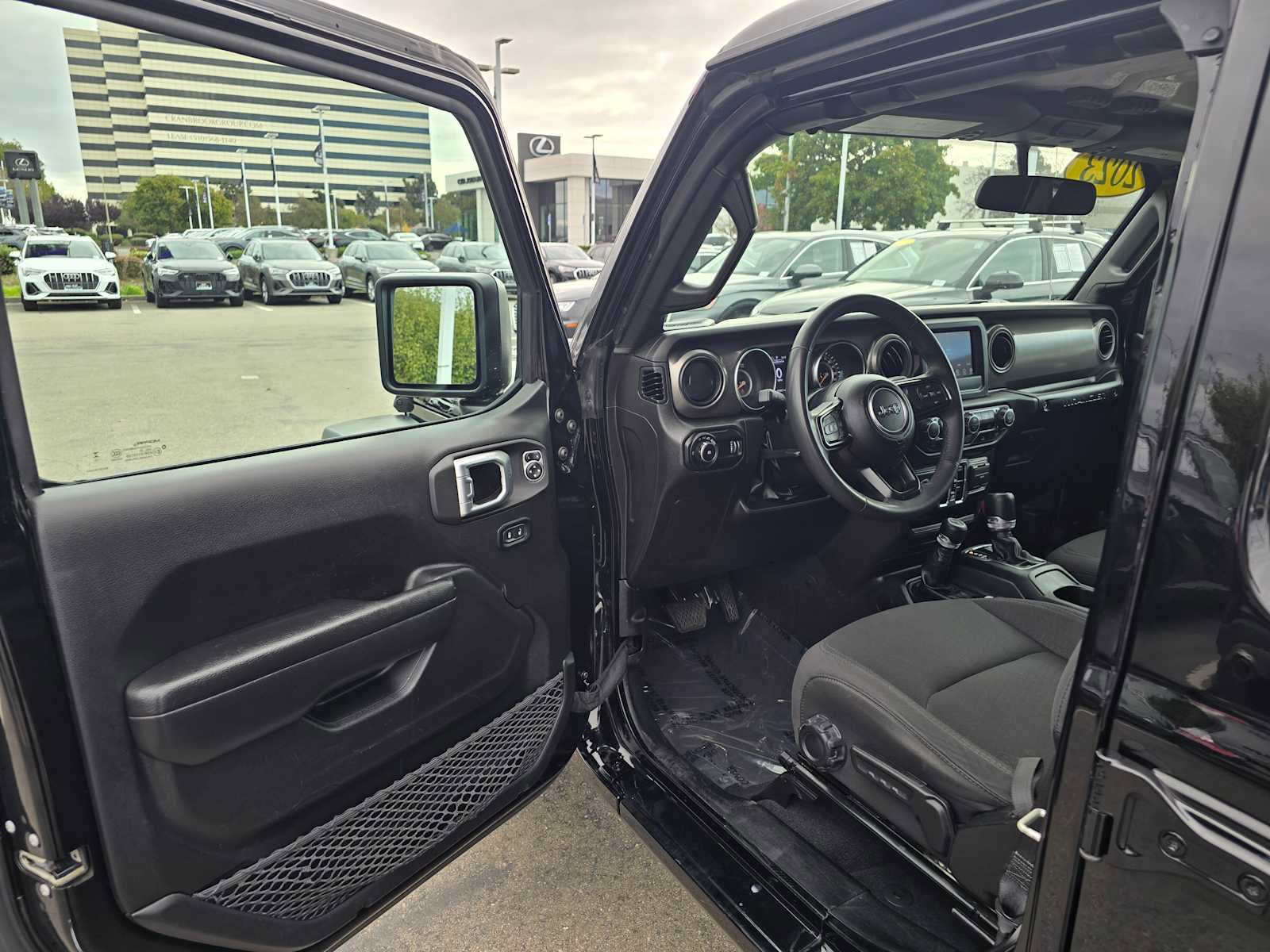 Used 2023 Jeep Wrangler Sport S image 22
