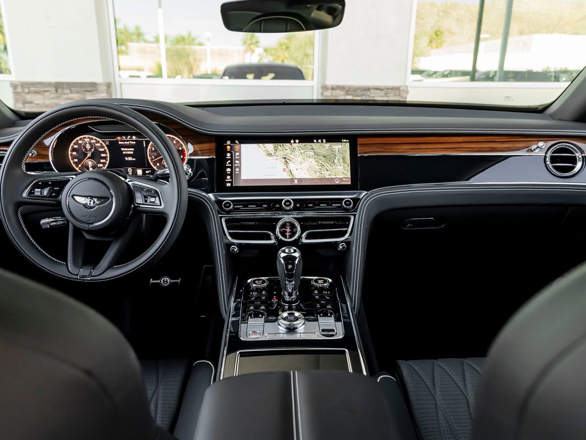 Certified 2022 Bentley Flying Spur W12 image 4