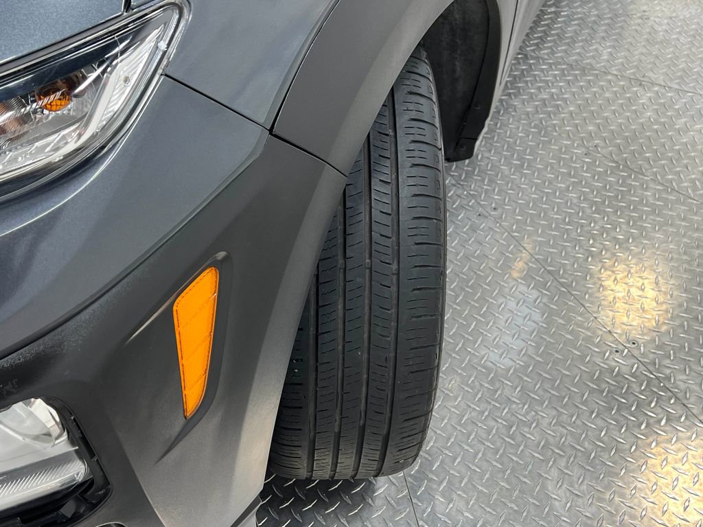 Used 2018 Hyundai Kona SEL FWD image 34