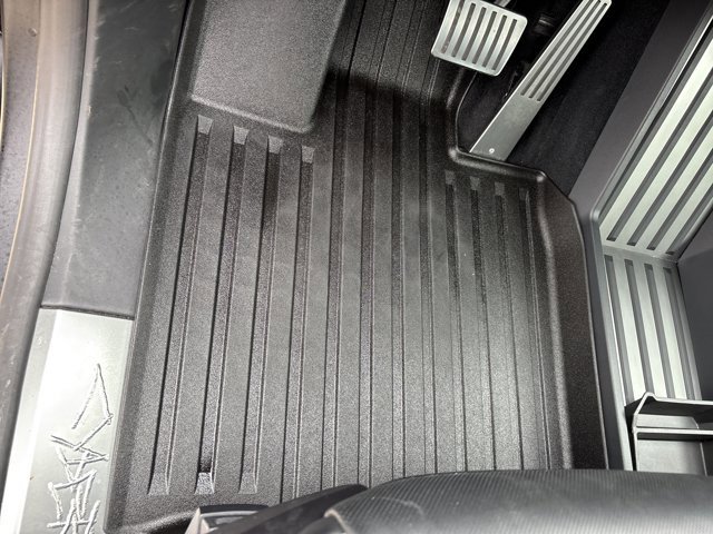 Used 2024 Tesla Cybertruck Cyberbeast image 25