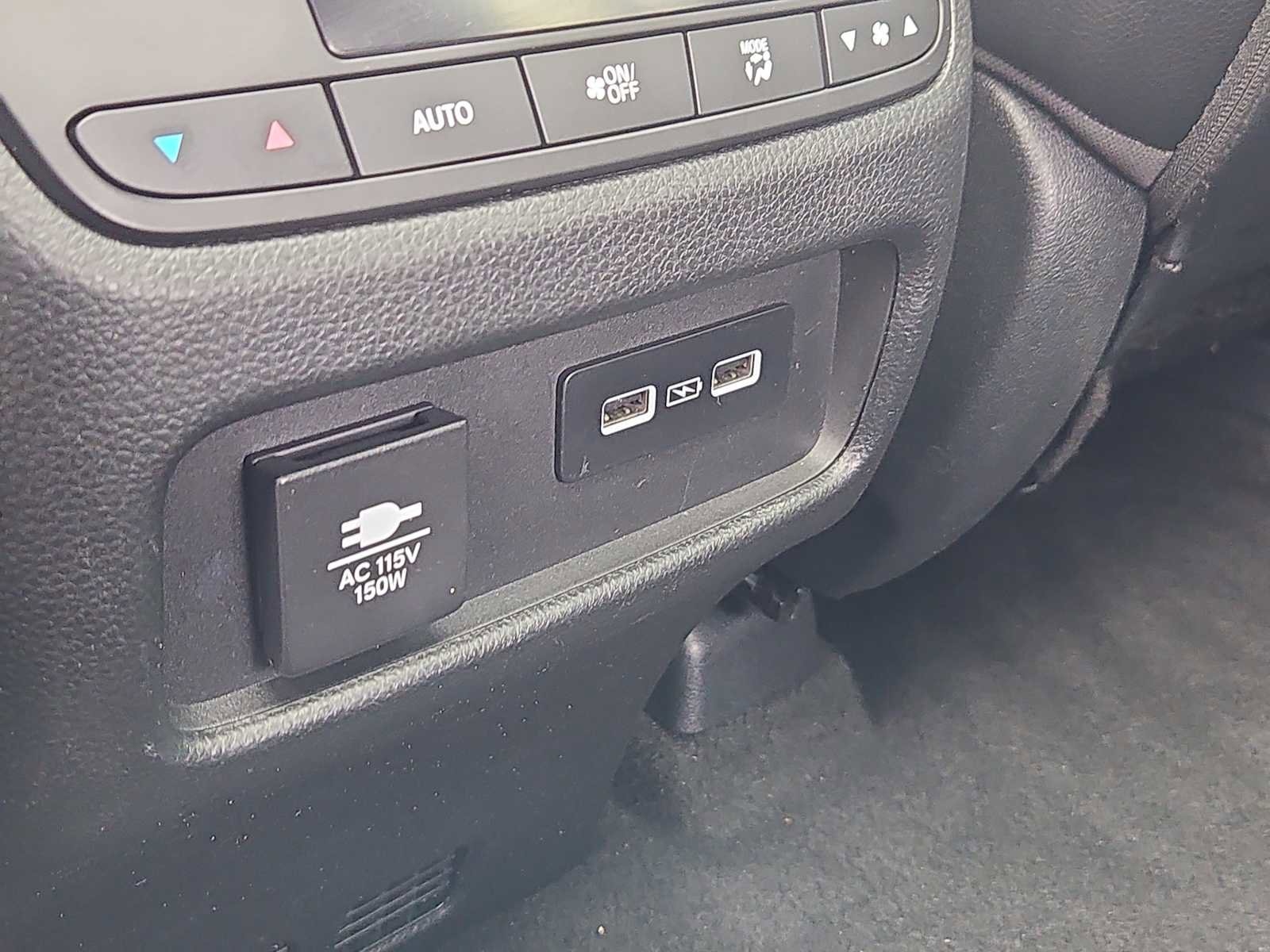 Certified 2023 Honda Pilot TrailSport image 28