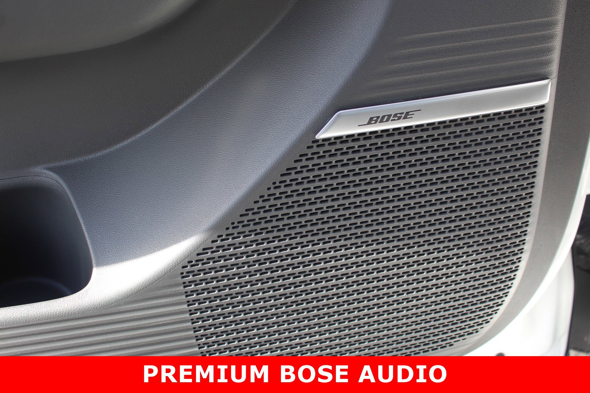 Used 2025 Hyundai Santa Fe Limited image 14