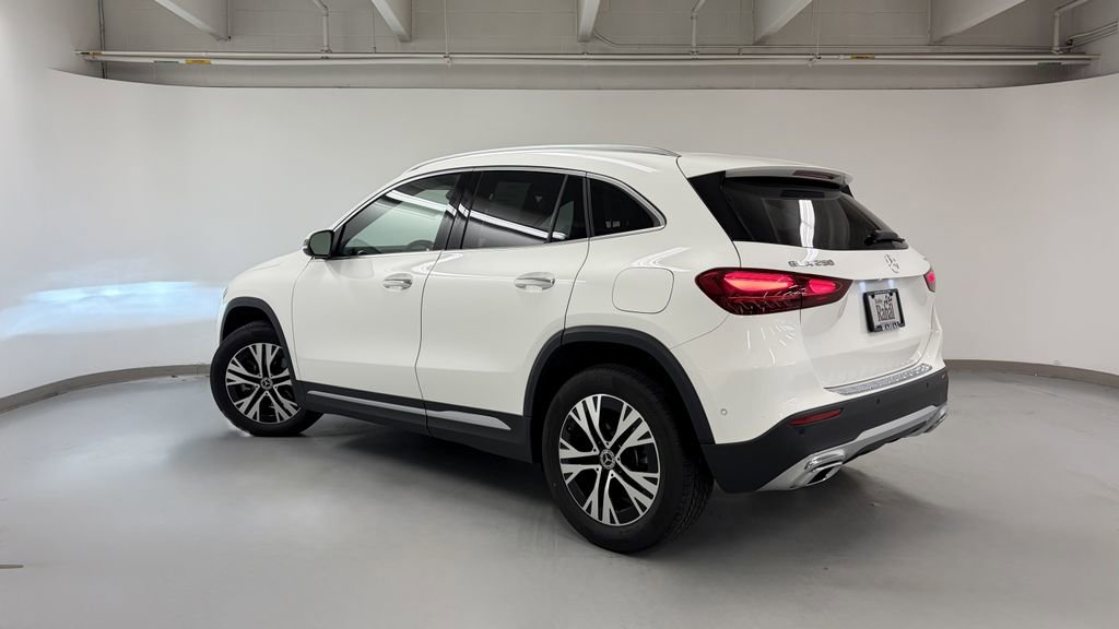 Certified 2025 Mercedes-Benz GLA 250 4MATIC image 7