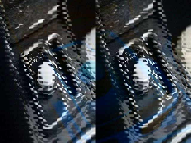 Used 2018 Chrysler 300 Limited w/ Safetytec Plus Group image 14