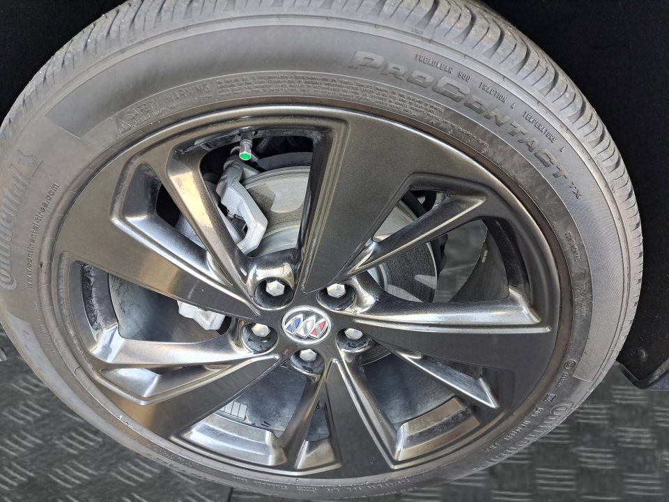 Used 2023 Buick Envision Essence w/ Technology Package I AWD/4WD image 16