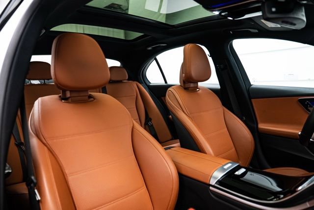 Used 2025 Mercedes-Benz C 300 4MATIC Sedan image 14