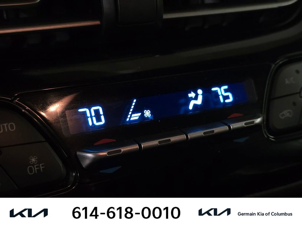 Used 2020 Toyota C-HR XLE image 32