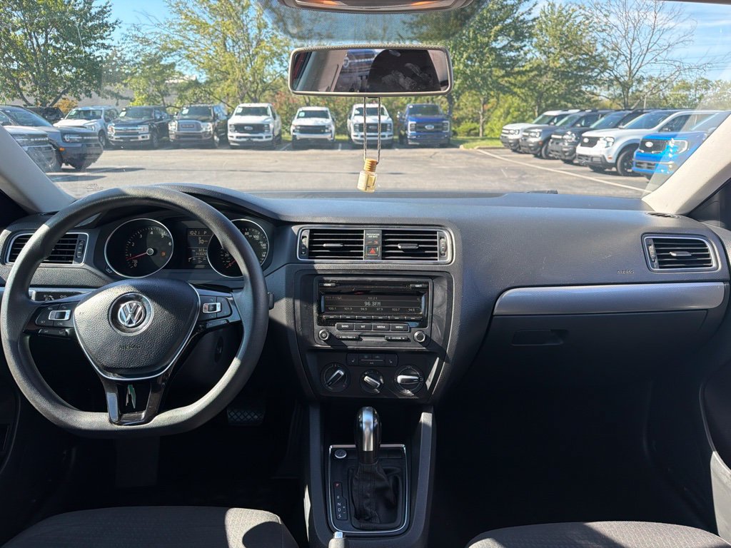 Used 2015 Volkswagen Jetta SE FWD image 7