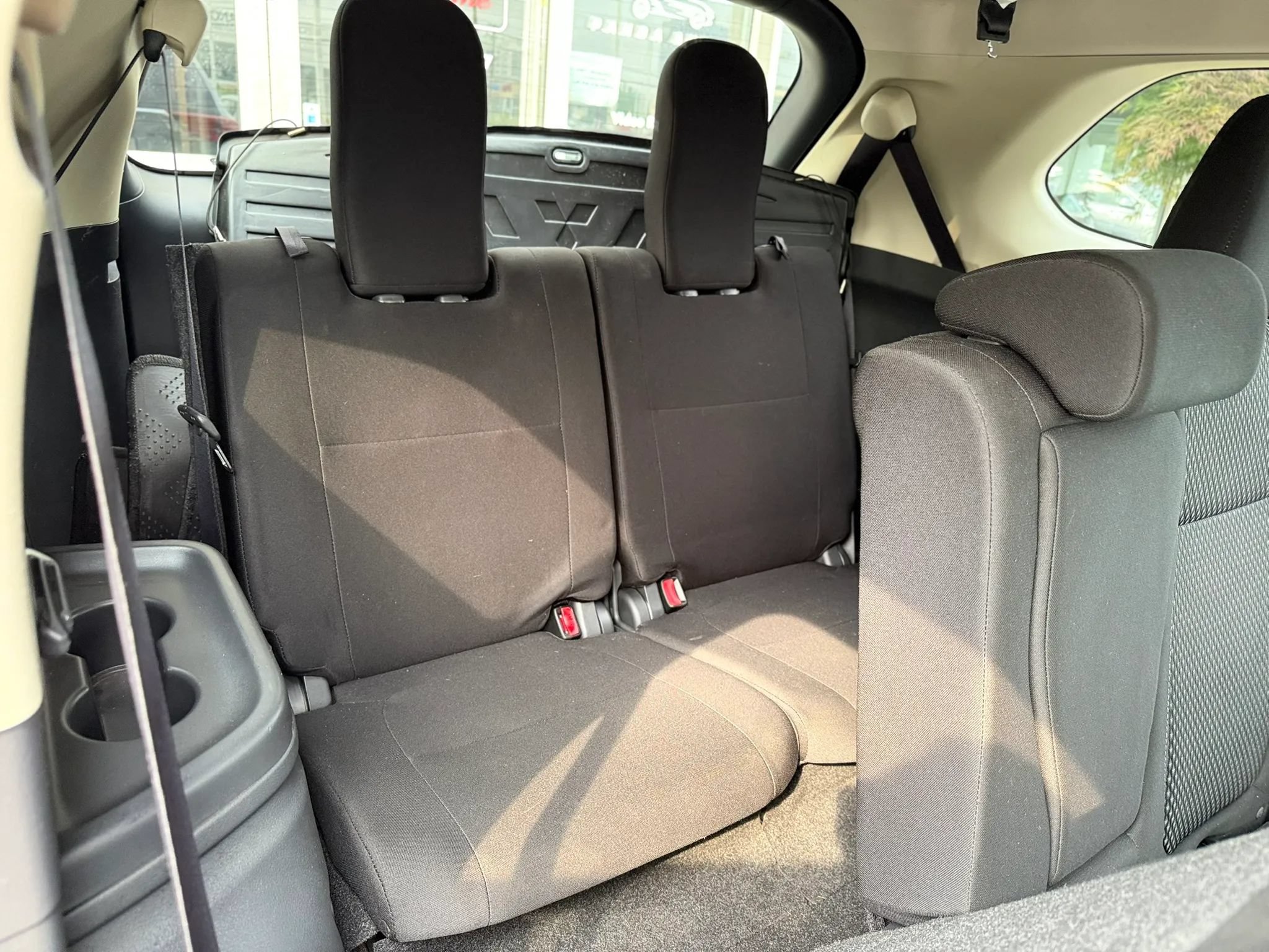 Used 2020 Mitsubishi Outlander ES FWD image 32