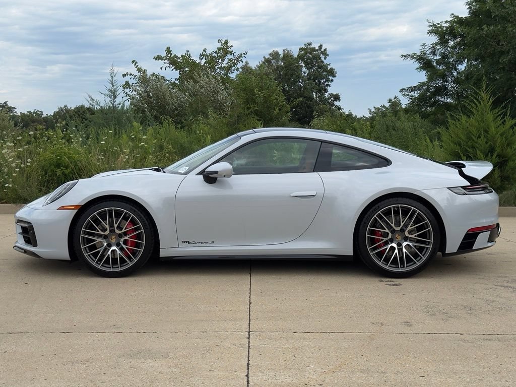 Used 2024 Porsche 911 Carrera S RWD image 2