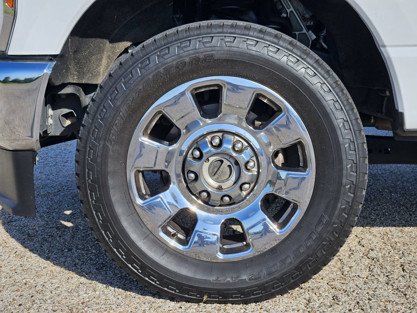 Used 2023 Ford F350 Lariat w/ Lariat Ultimate Package AWD/4WD image 13