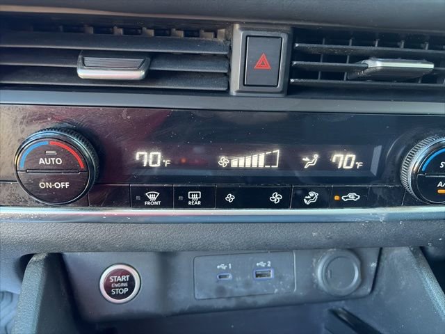 Used 2023 Nissan Rogue SV image 17