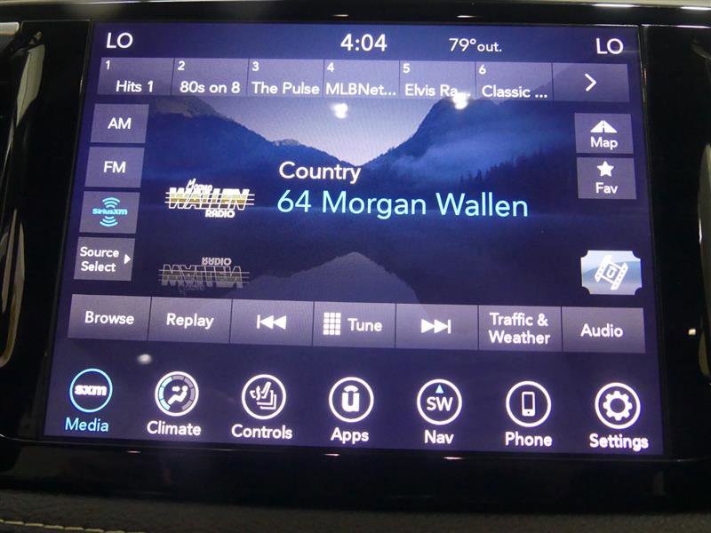 Used 2018 Chrysler Pacifica Limited w/ Advanced Safetytec Group FWD image 39