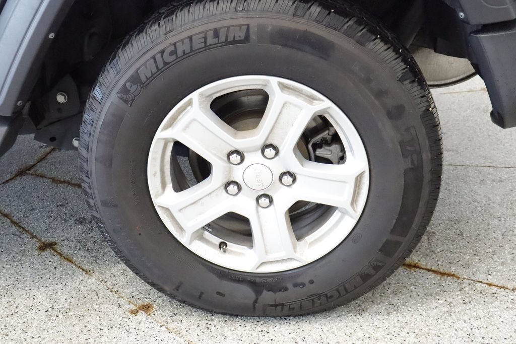 Used 2022 Jeep Wrangler Unlimited Sport AWD/4WD image 13