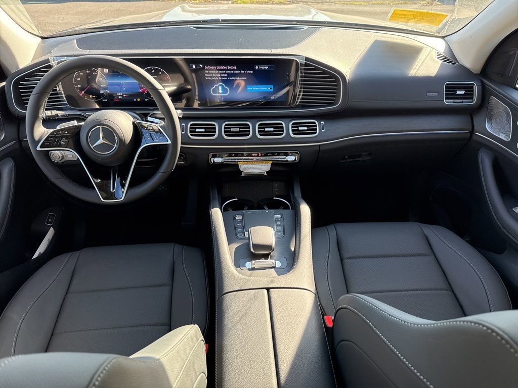 New 2026 Mercedes-Benz GLS 450 4MATIC image 21