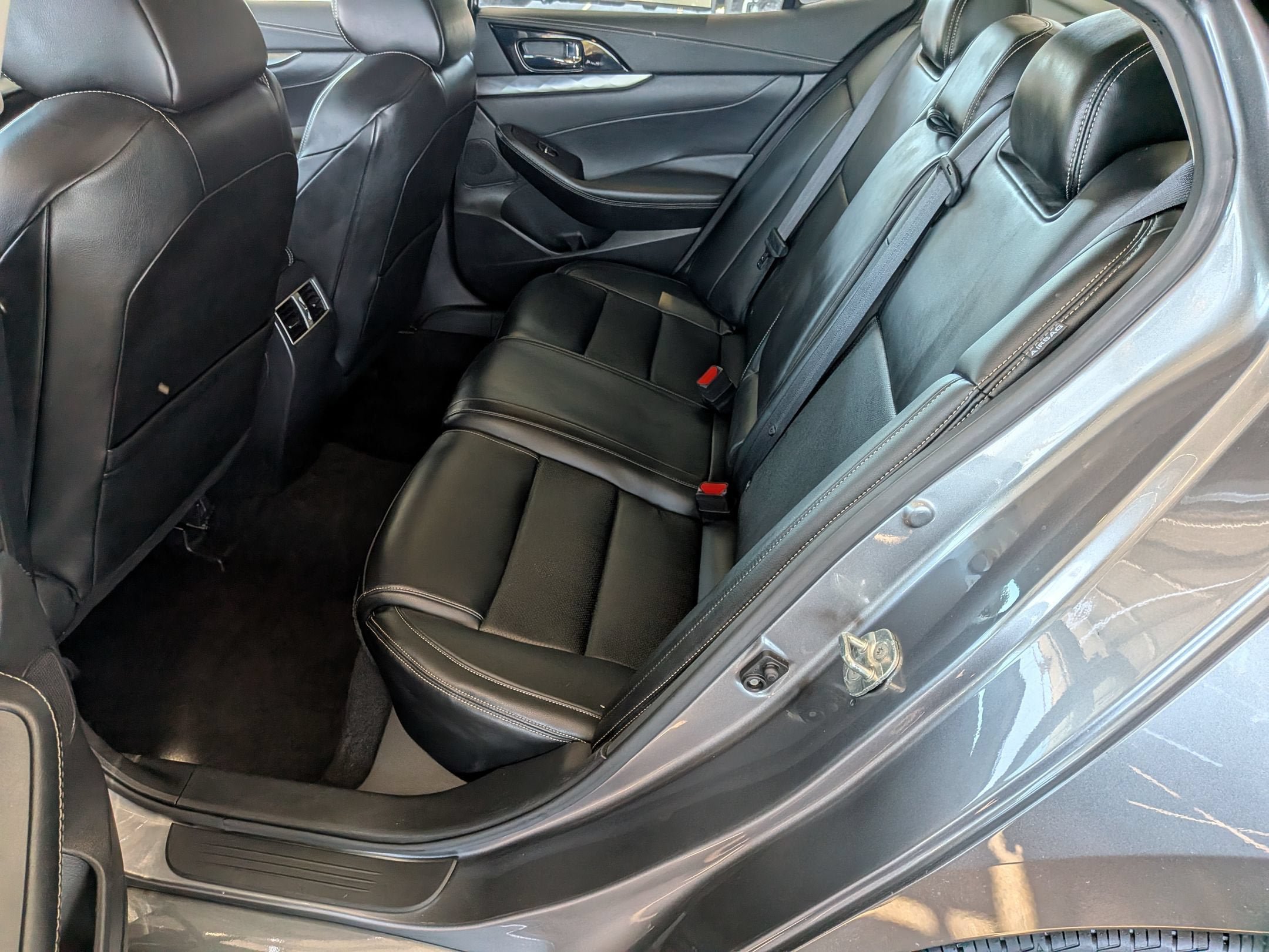 Used 2023 Nissan Maxima SV w/ Floor Mat Group FWD image 27