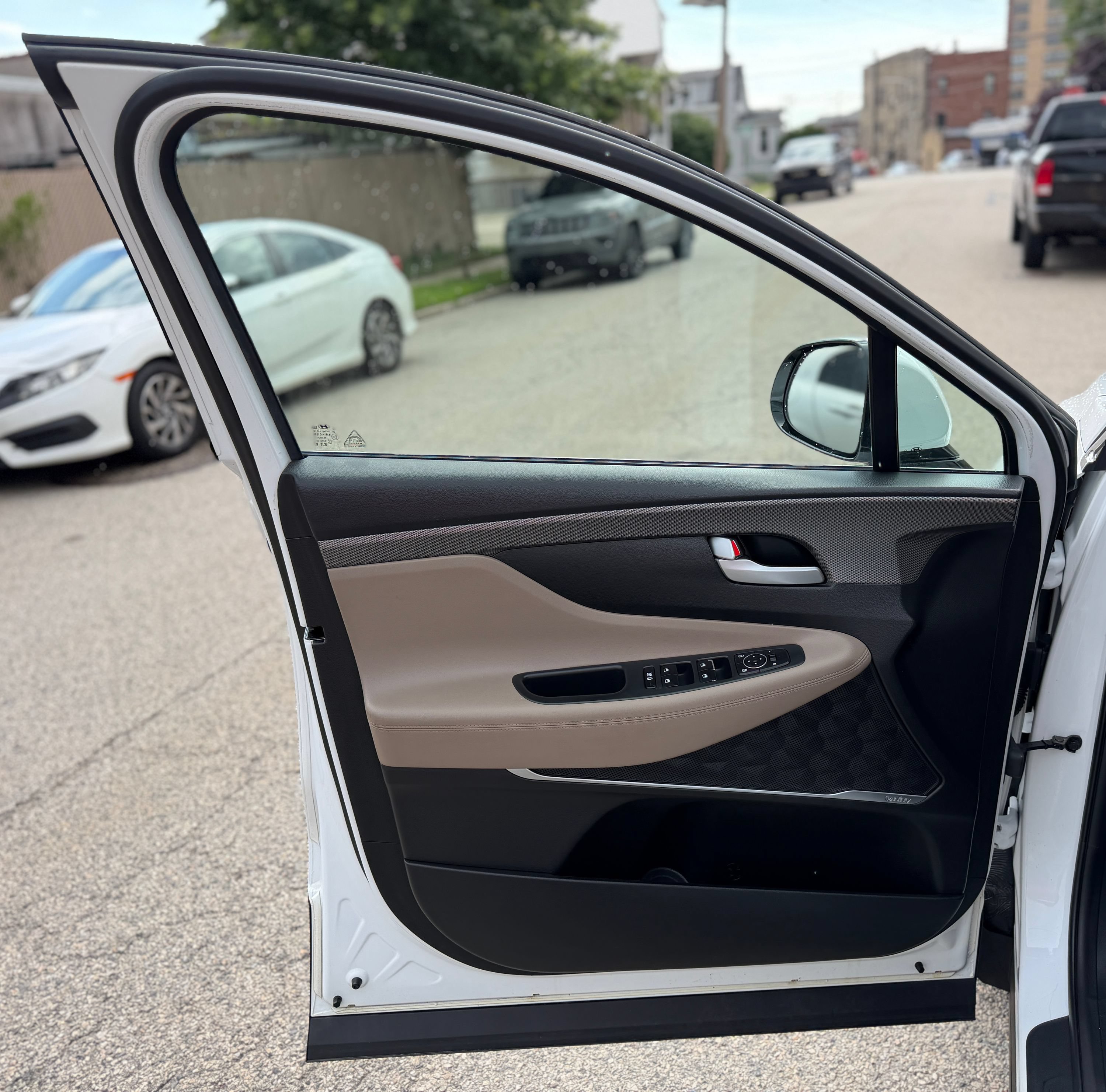 Used 2019 Hyundai Santa Fe SEL AWD/4WD image 11