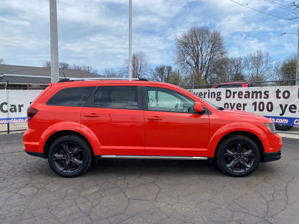 Used 2019 Dodge Journey Crossroad image 2