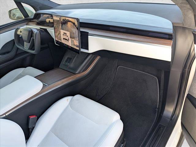 Used 2023 Tesla Model X AWD/4WD image 18