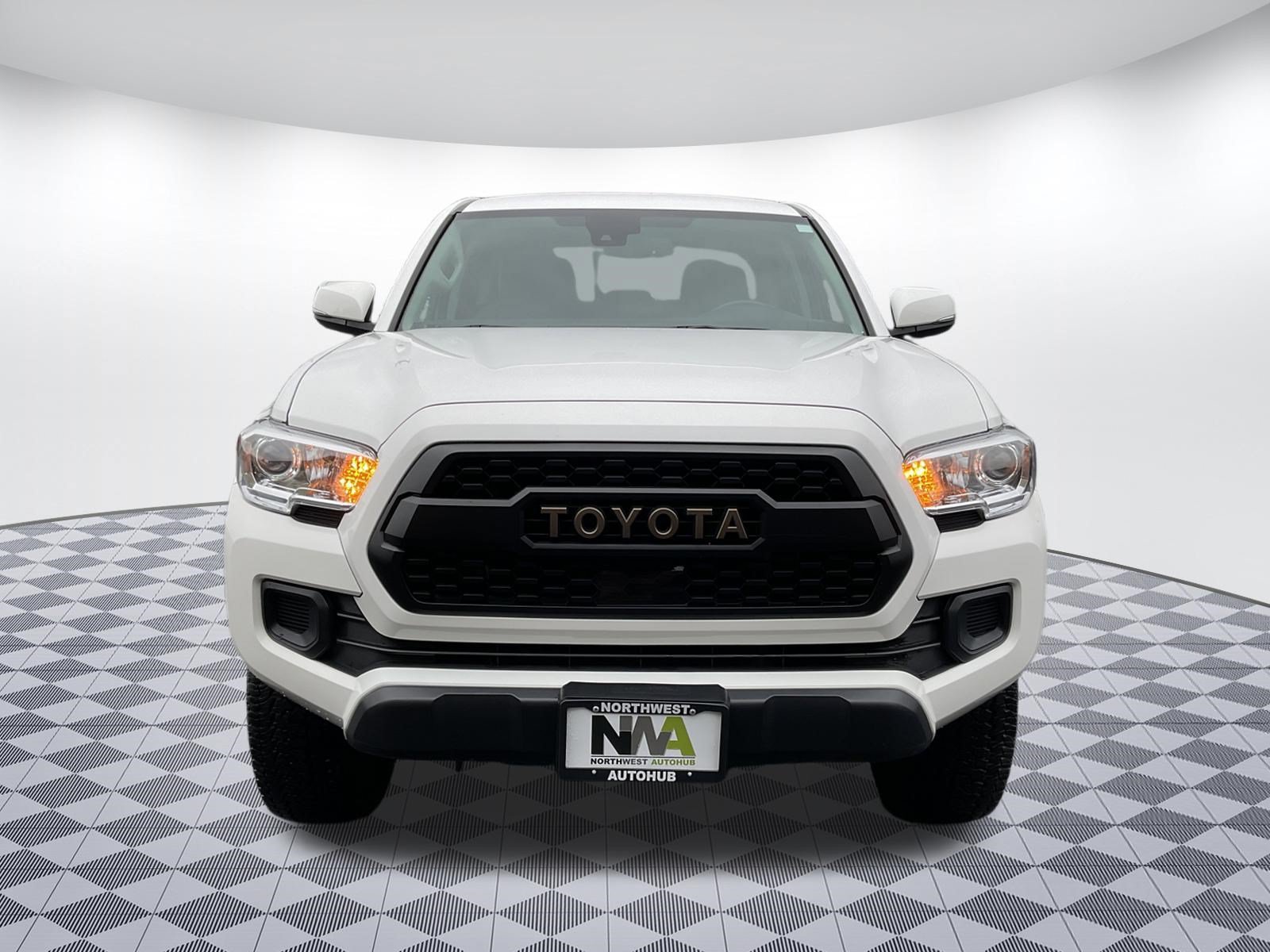 Used 2023 Toyota Tacoma 4x4 Double Cab w/ Trail Edition image 5