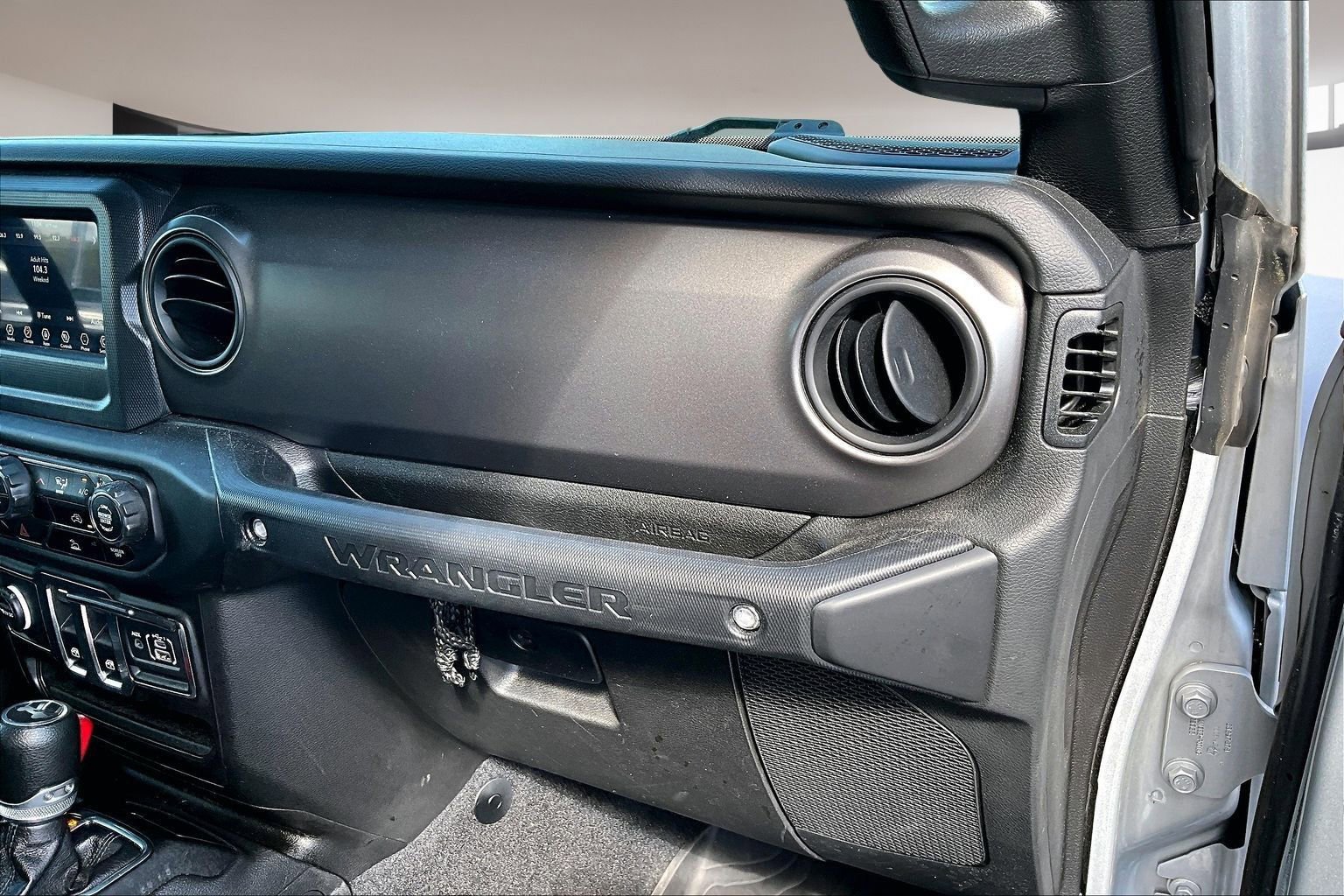Used 2023 Jeep Wrangler Sport S image 25