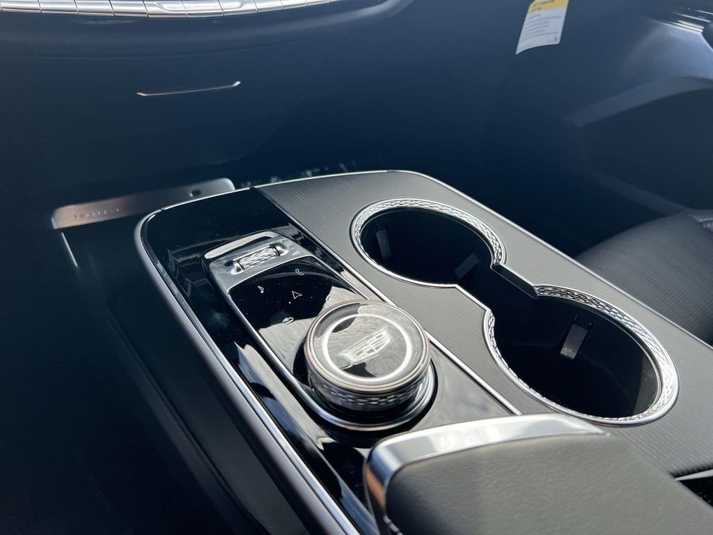 New 2025 Cadillac Lyriq Luxury image 22