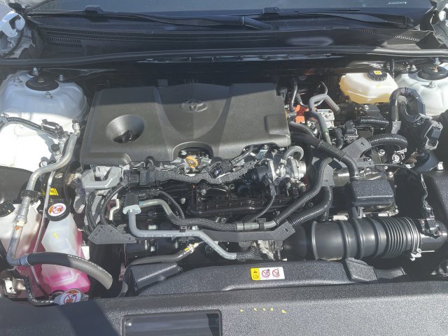 Used 2025 Toyota Camry SE FWD image 29