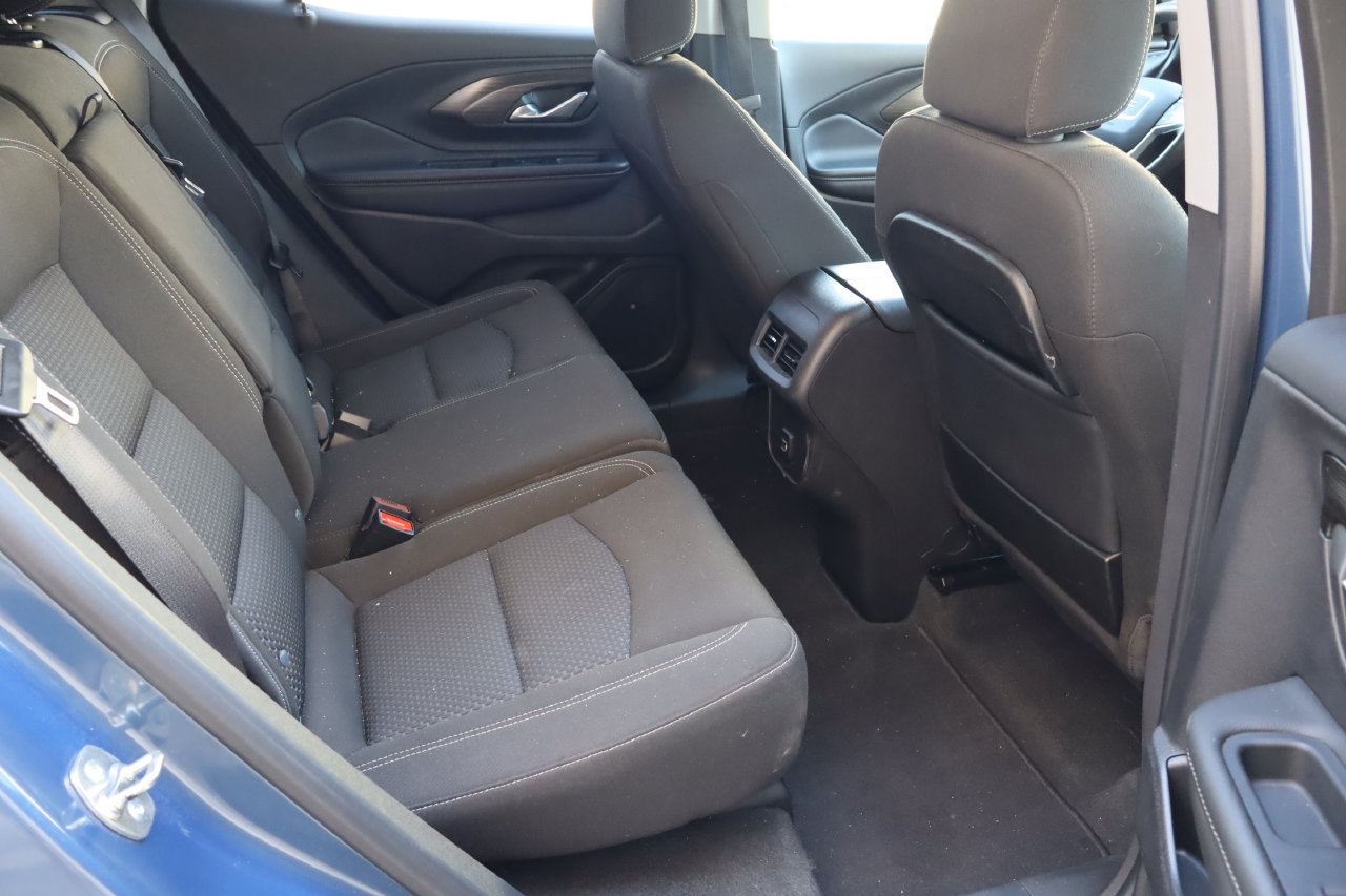 Used 2024 GMC Terrain SLE FWD image 17