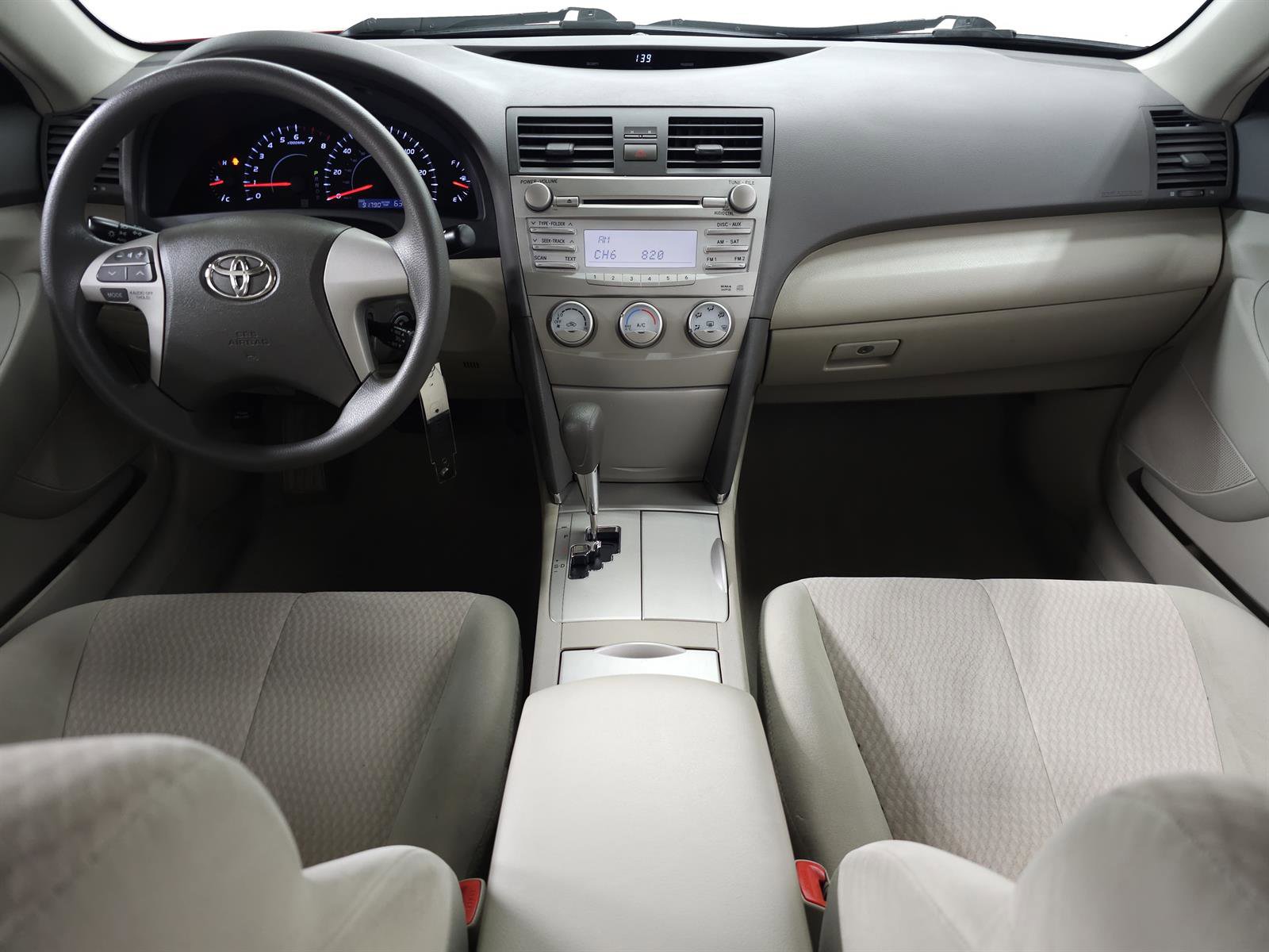 Used 2011 Toyota Camry LE image 17