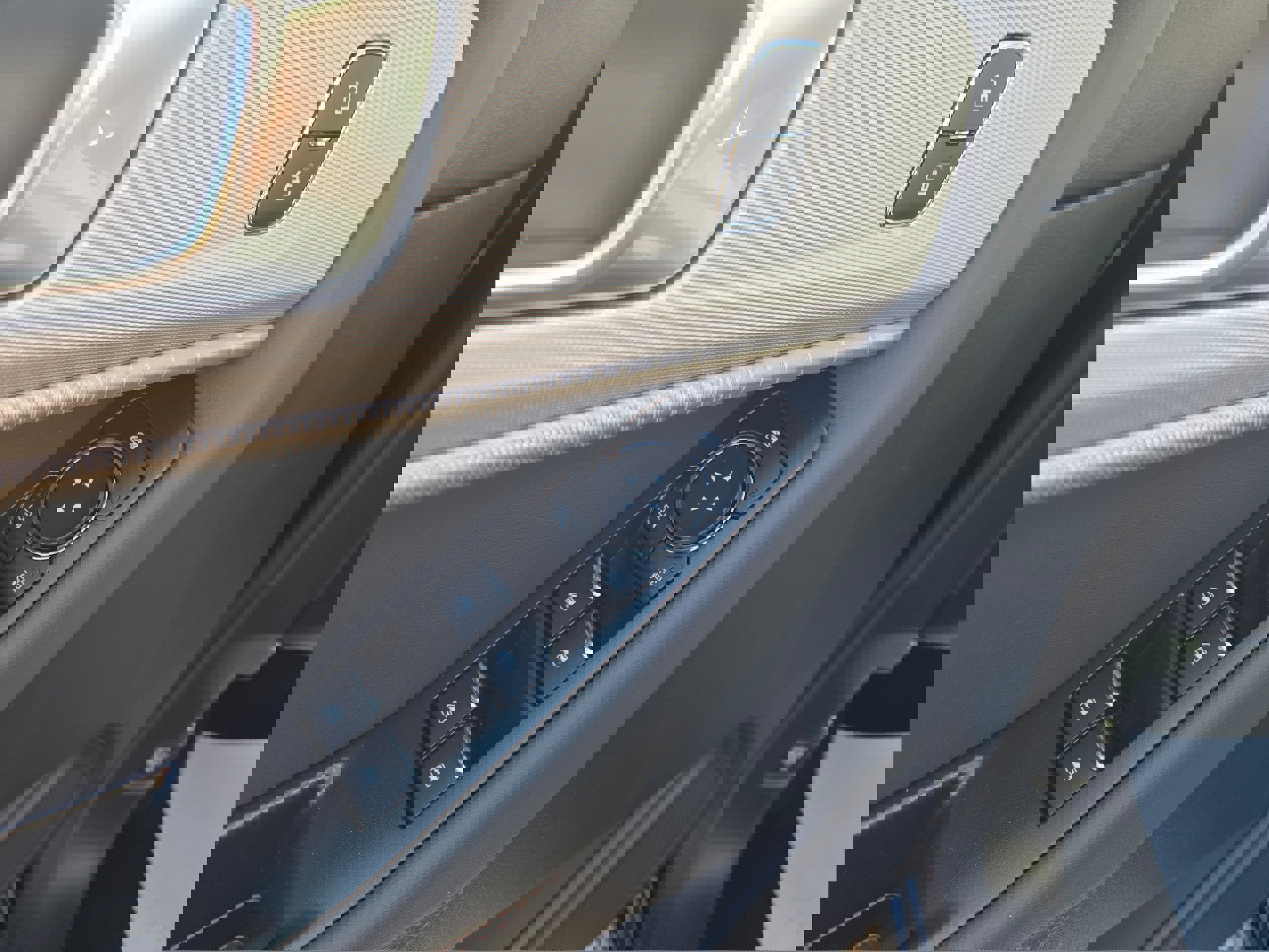 New 2026 Ford Explorer Active image 13