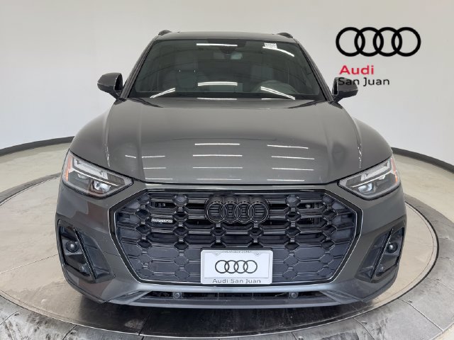 Used 2024 Audi Q5 2.0T Premium w/ Summer of Audi Package AWD/4WD image 2