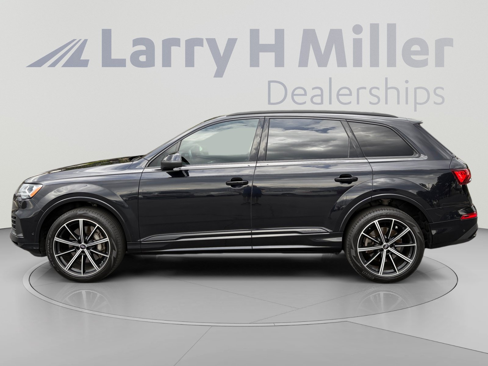 Used 2021 Audi Q7 3.0T Premium Plus AWD/4WD image 2