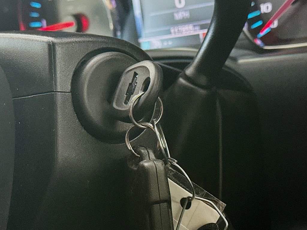 Used 2015 Chevrolet Silverado 2500 LT w/ LT Convenience Package AWD/4WD image 27