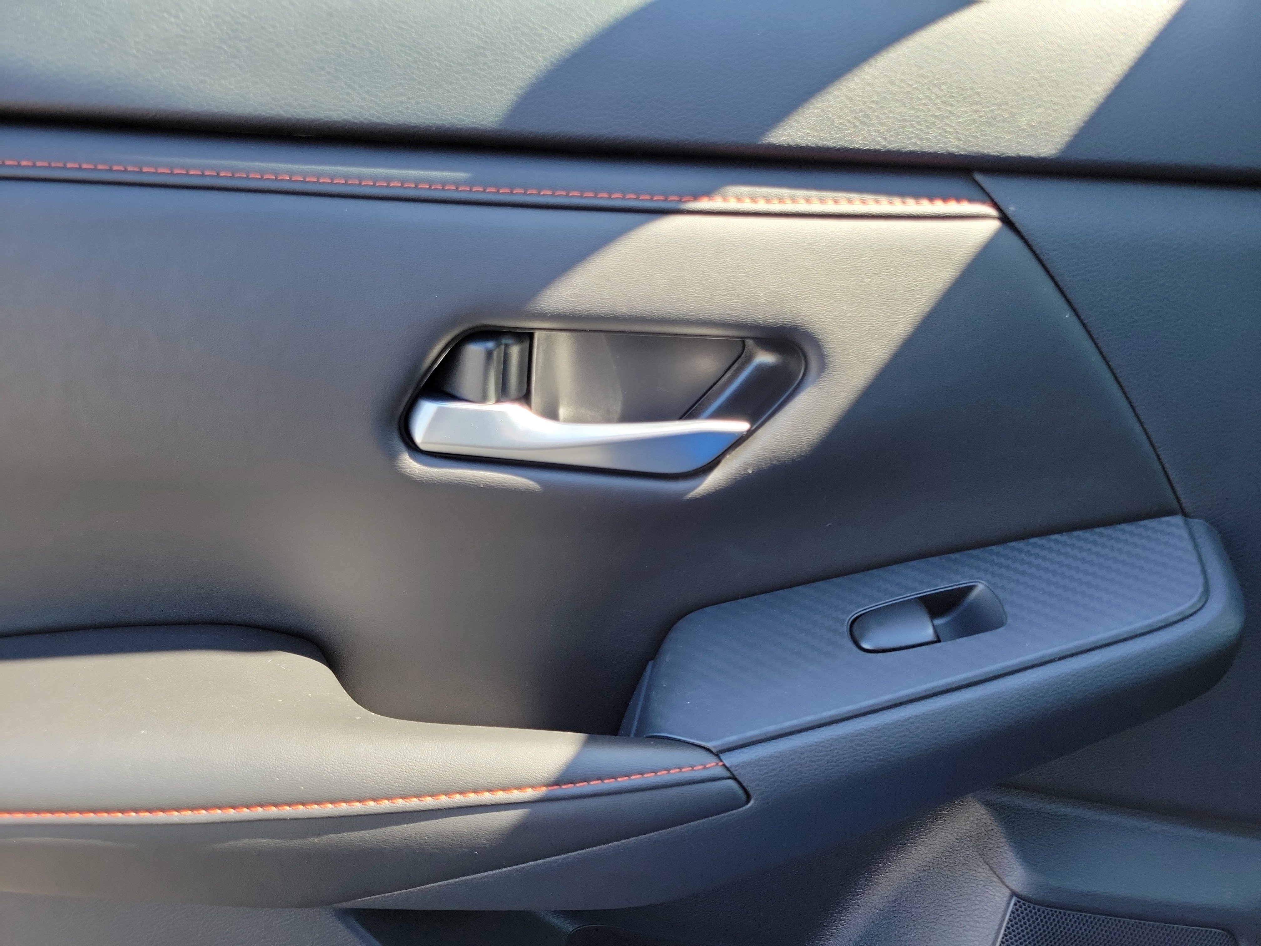 Used 2025 Nissan Sentra SR w/ SR Premium Package image 12