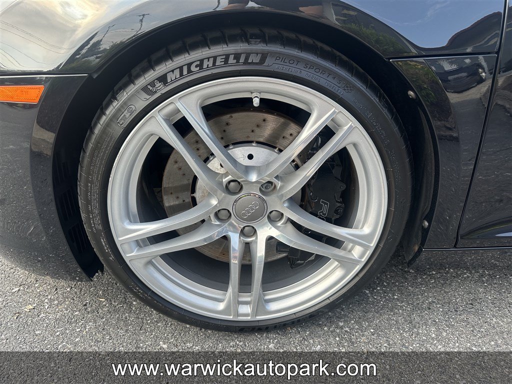 Used 2011 Audi R8 V8 AWD/4WD image 3