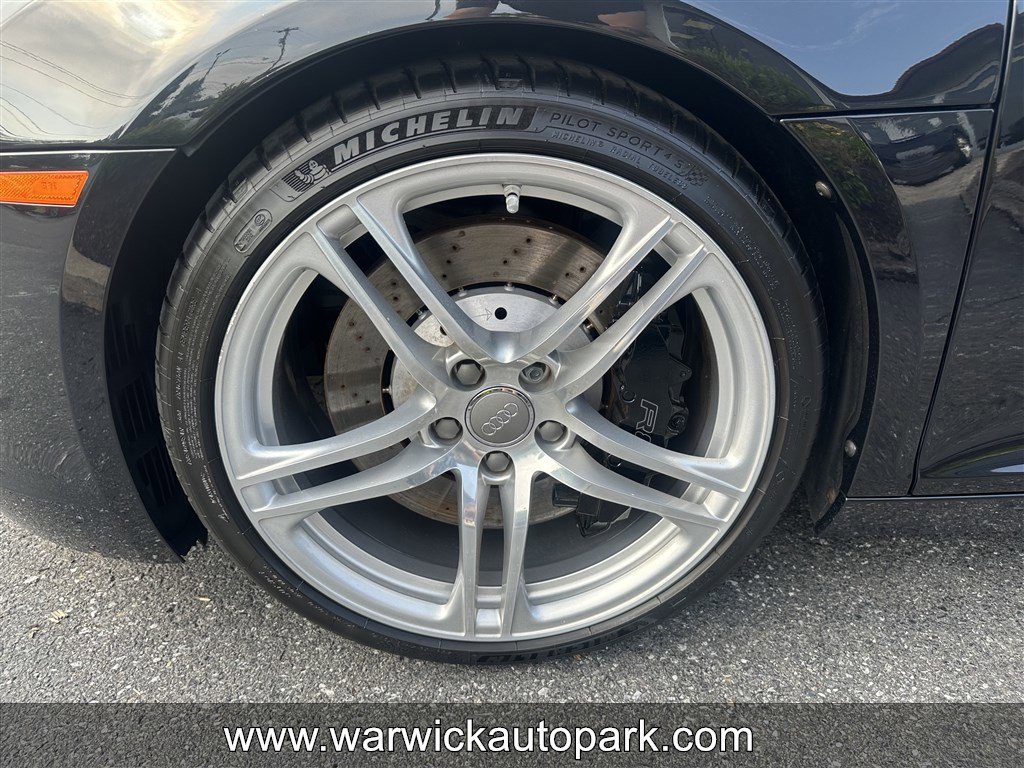 Used 2011 Audi R8 V8 AWD/4WD image 3