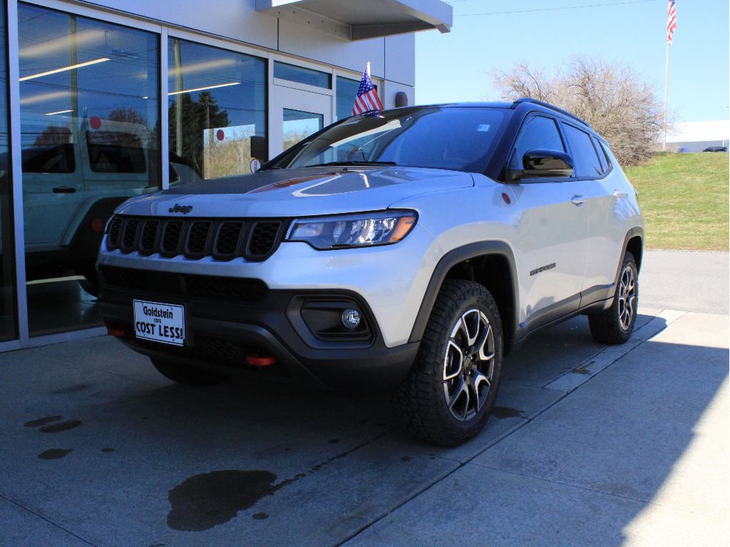 New 2026 Jeep Compass Trailhawk AWD/4WD image 3