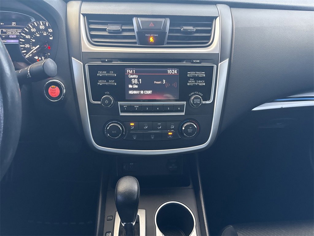 Used 2017 Nissan Altima 2.5 SR w/ Midnight Edition Package image 17