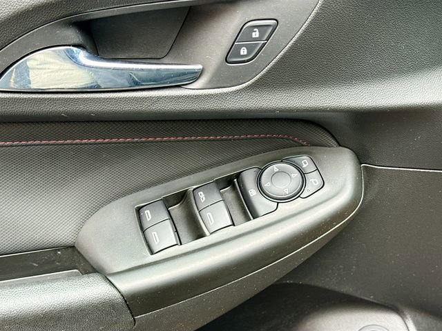 Used 2021 Chevrolet TrailBlazer RS w/ Sun and Liftgate Package image 18