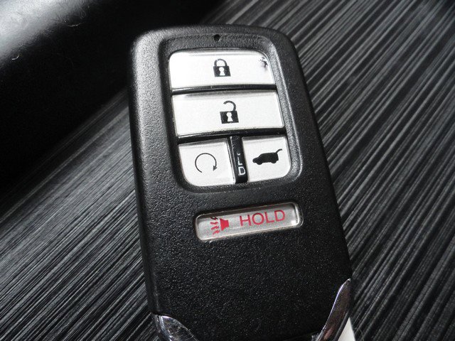 Used 2020 Honda Pilot Touring image 21