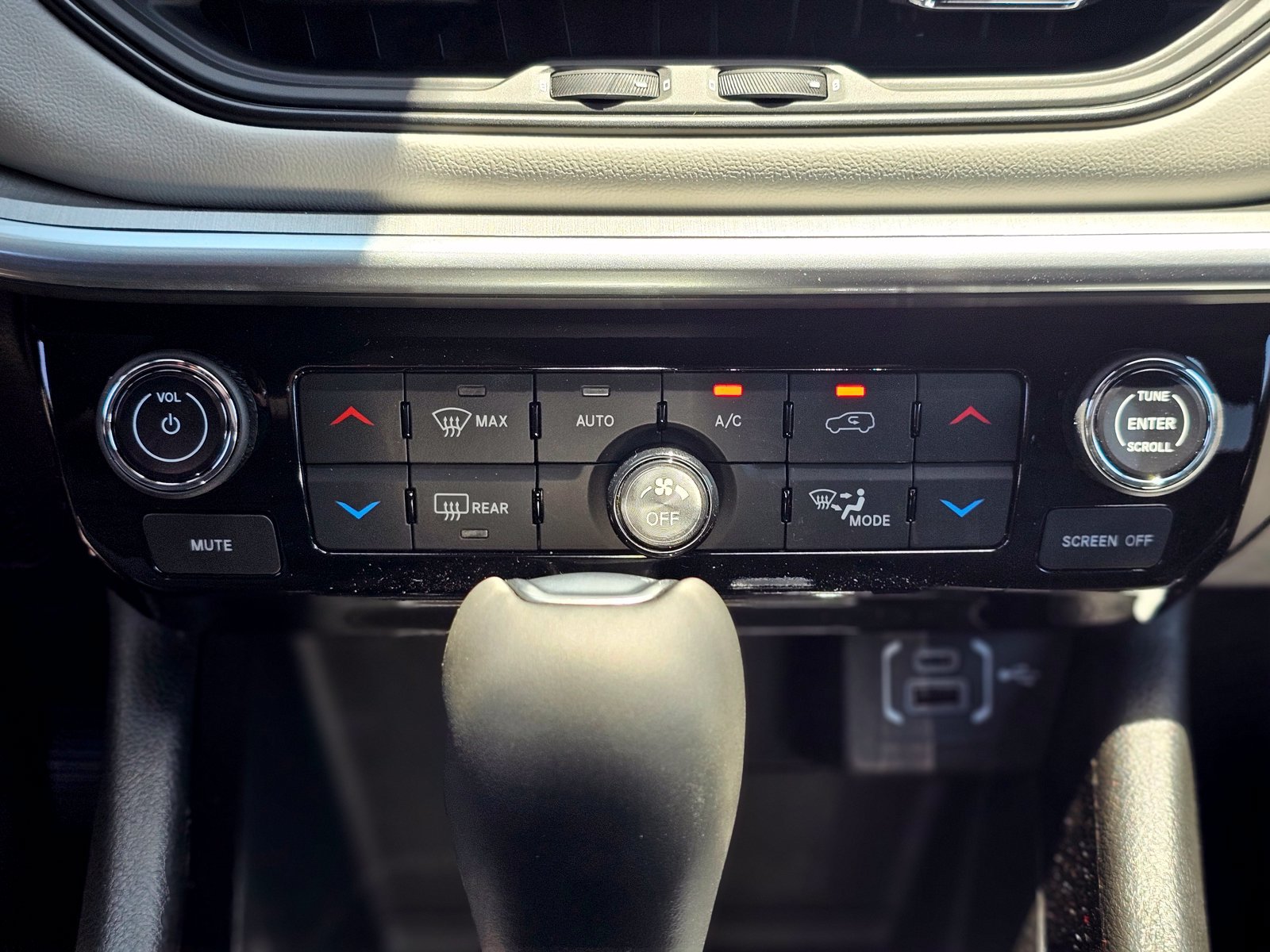 New 2026 Jeep Compass Limited AWD/4WD image 13