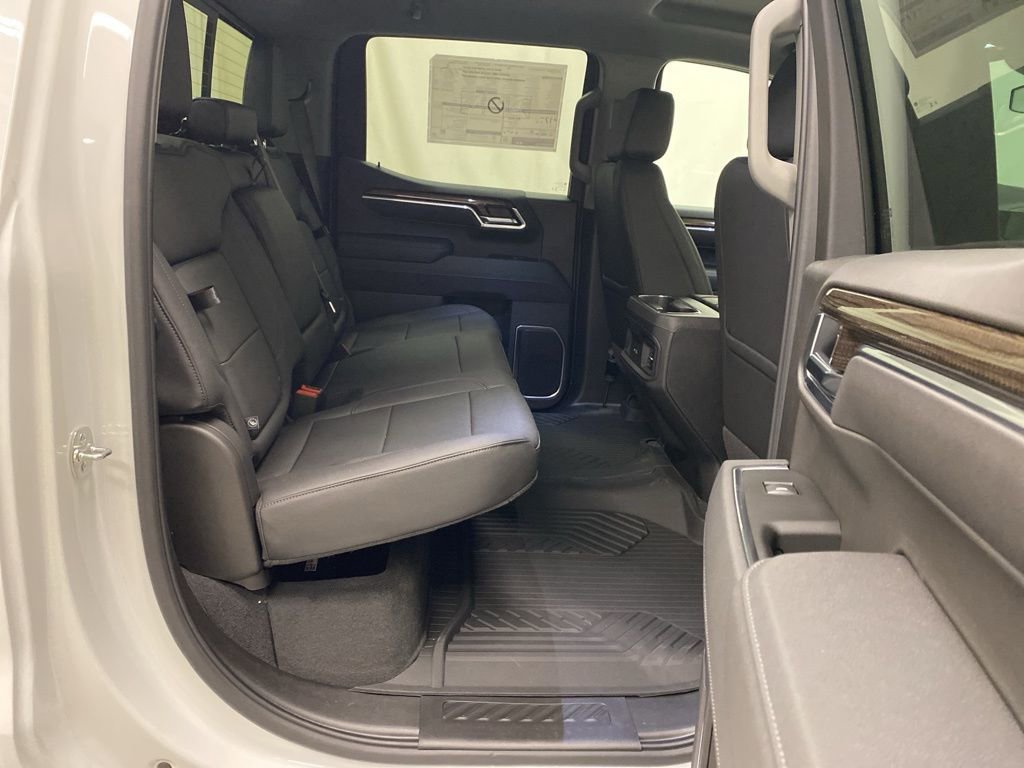 New 2026 Chevrolet Silverado 1500 LT w/ All Star Edition Plus image 17