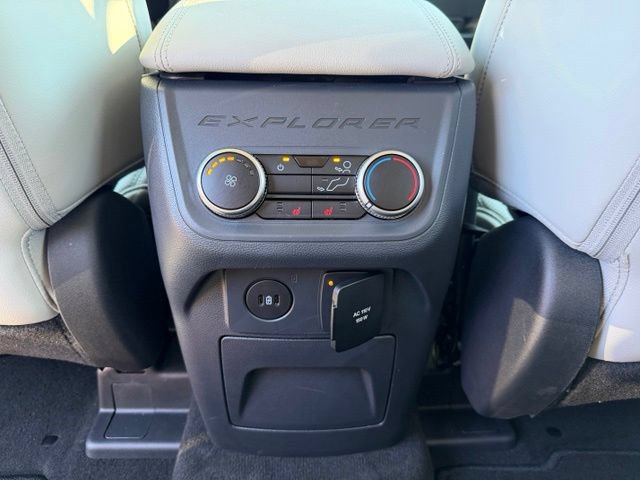 Used 2026 Ford Explorer Platinum w/ LUX Leather Package AWD/4WD image 25